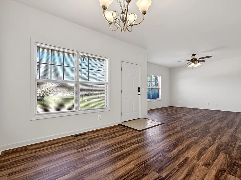 279 Dale Ln #B — Photo 9