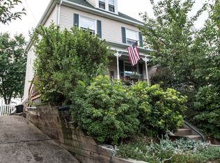 209 Edgewood Ave, Trafford, PA 15085