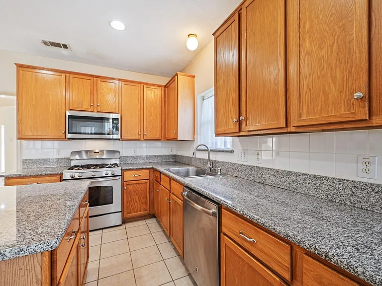 11134 Maynard Pl — Photo 15