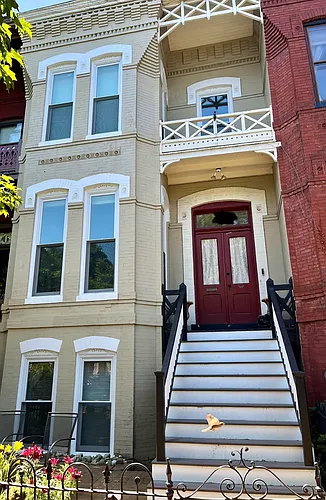 413 Constitution Ave NE Photo 1