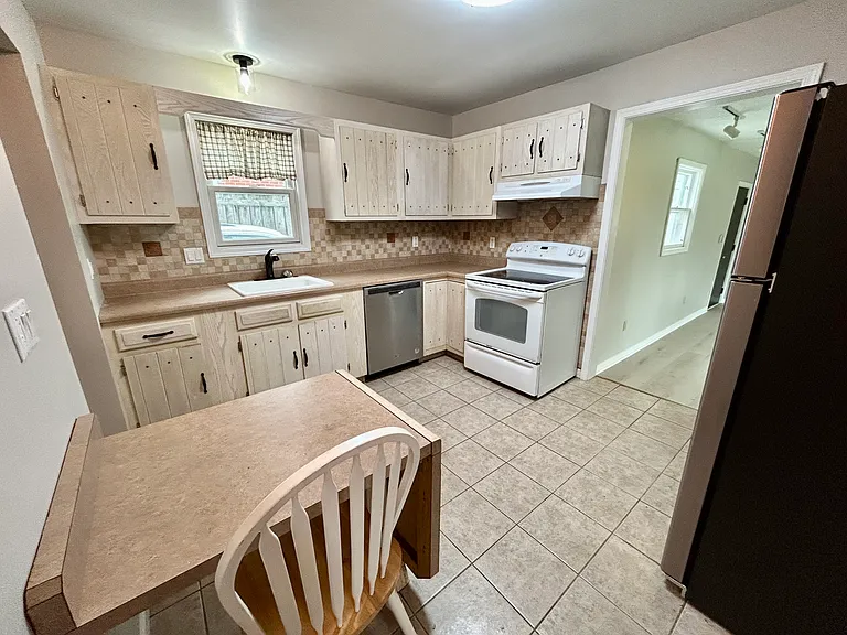 4104 Burton Ave — Photo 1