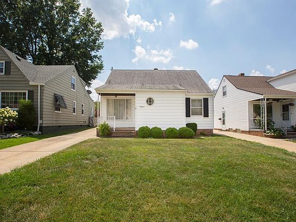 4th image of 15025 Grapeland Ave