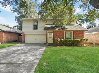 28630 Lochlevan Ct, Huffman, TX 77336