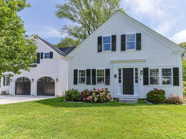 141 Bank Street, Harwich Port, MA 02646