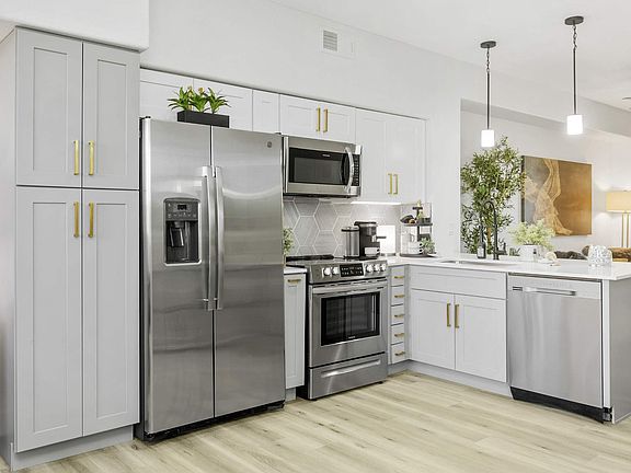 Zone Westgate, Glendale AZ, Stainless Steel Appliances