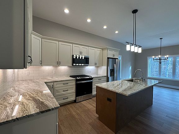 5th image of 5541 Forestridge Way