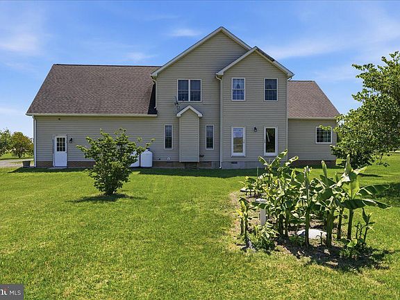 3rd image of 18050 Ellyn Ct