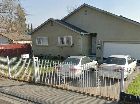 2504 Montclair St, Stockton, CA 95205