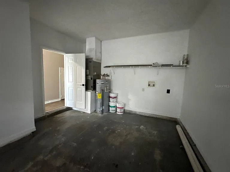 2127 Tom St #2127 — Photo 45