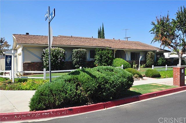 1st image of 23901 Oxnard St