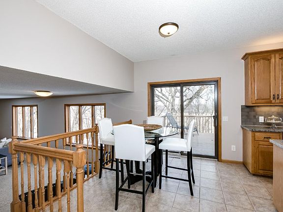 5th image of 12050 Creekridge Ln