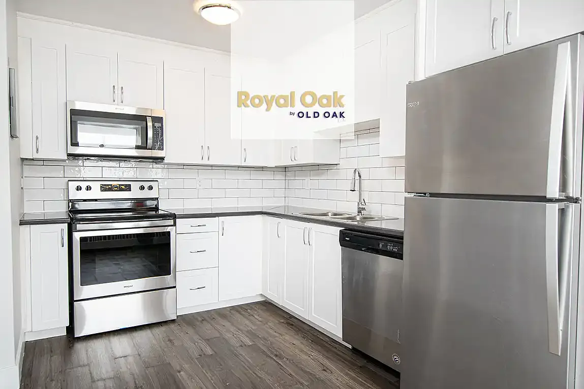 1126 Adelaide St N #303 photo 1