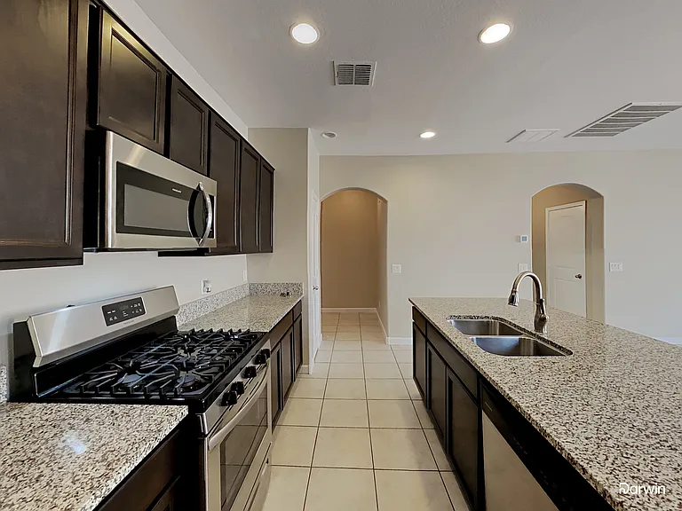 41350 W Hopper Dr — Photo 2