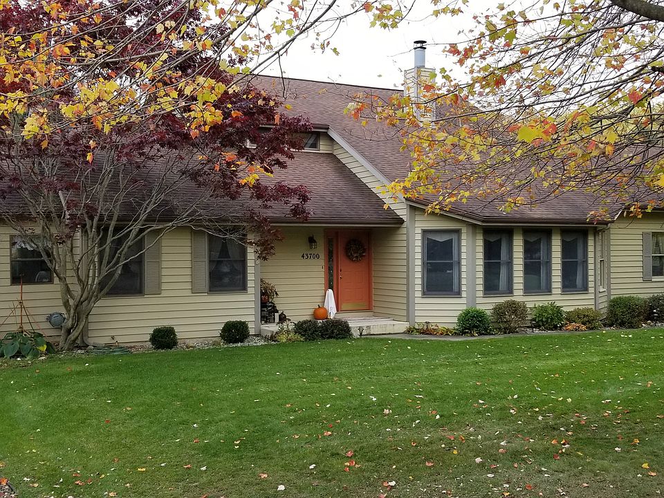 1st image of 43700 Carla Dr