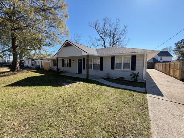122 Joan St, Denham Springs, LA 70726