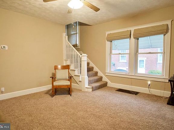 5th image of 617 Locust St