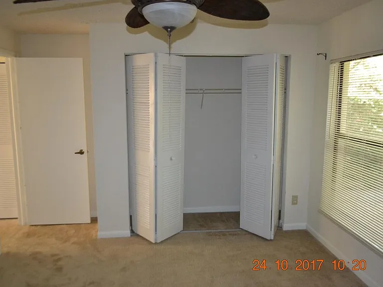 11413 Midfield Way — Photo 7