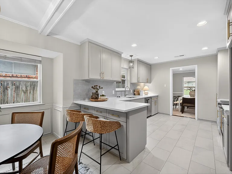 9660 Timberleaf Dr — Photo 5