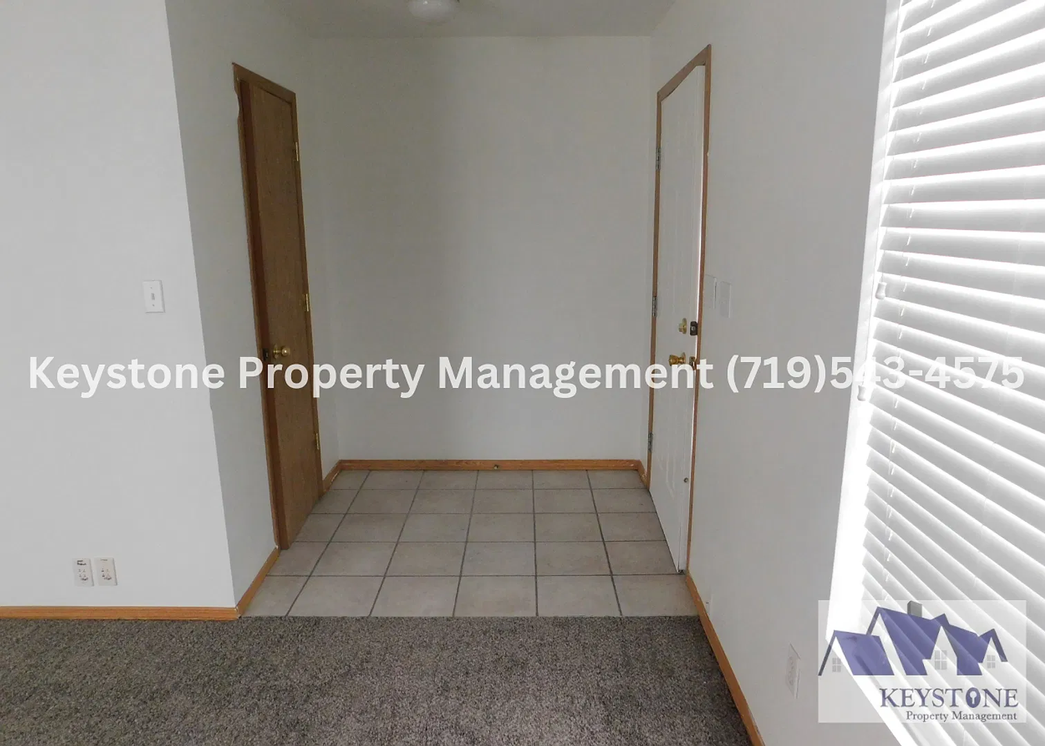 Application Fee Reimbursed! Small Pets Welcome - Northside, 2 Bedroom/1 Bath/1 Car Garage $1750/$... — Photo 2
