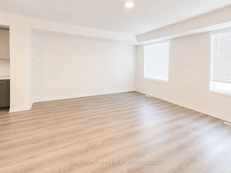 46 Ambereen Pl — Photo 5