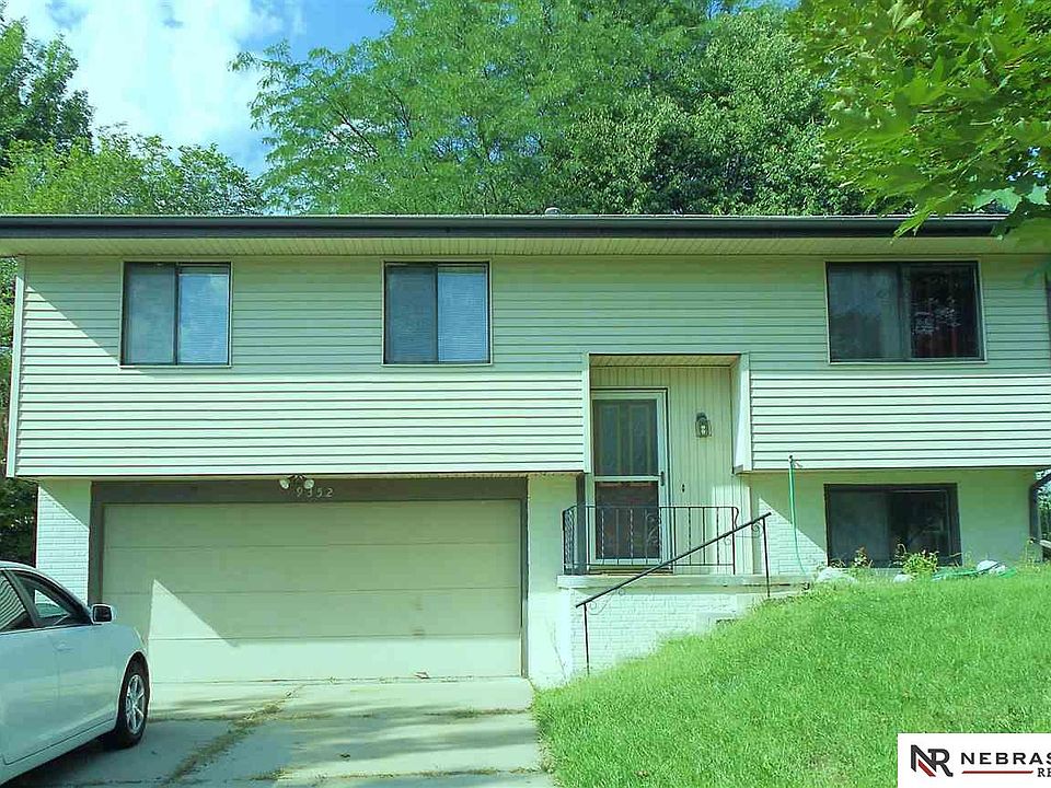 1st image of 9352 Maplewood Blvd