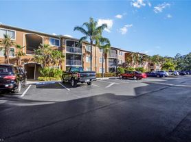 1830 Florida Club Cir