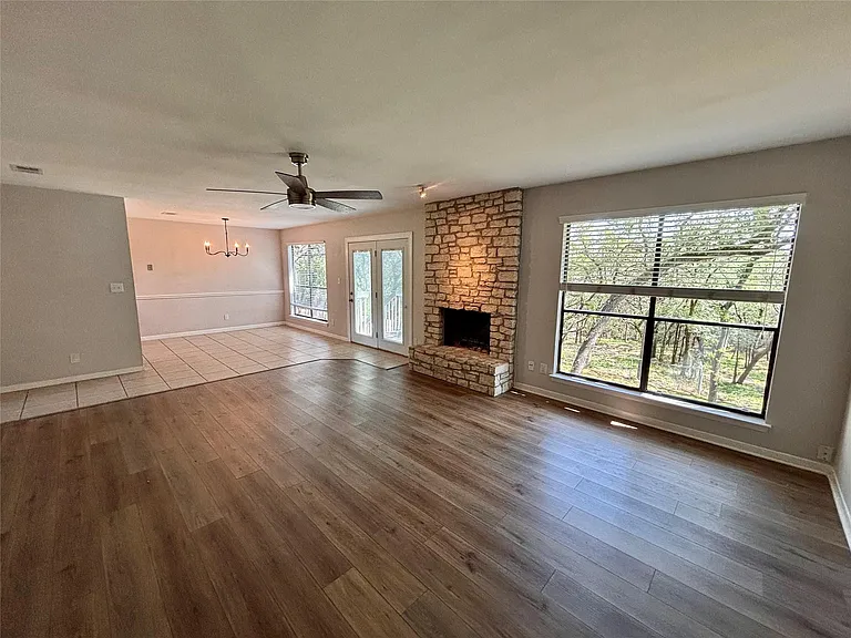 1918 Holly Hill Dr #A — Photo 8