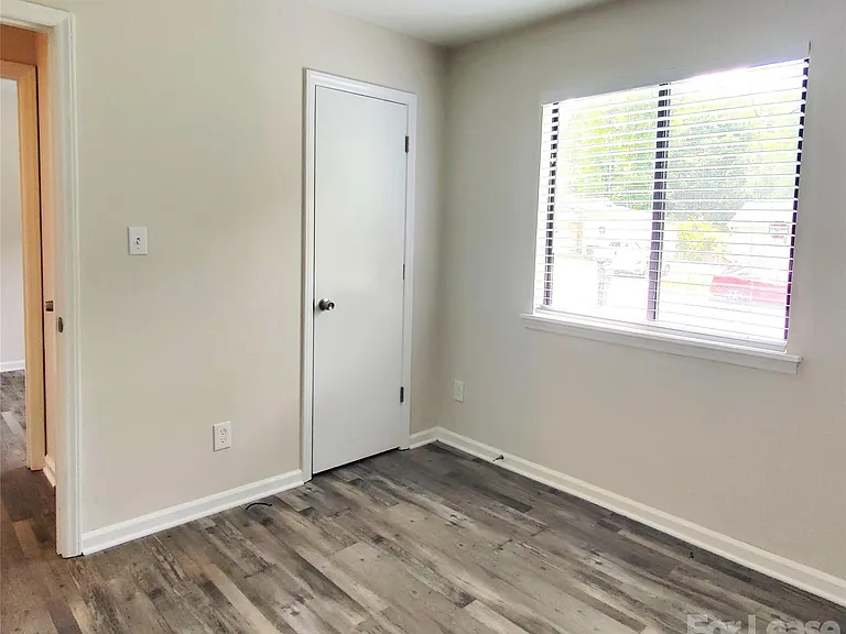 5101 Glenview Ct — Photo 13