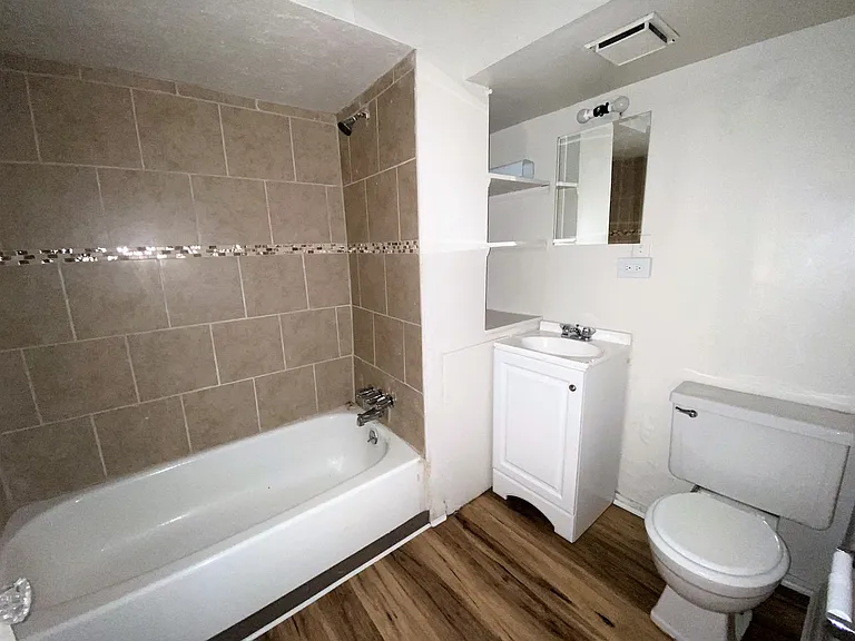 Friendship - Apartments For Rent In Pittsburgh — Photo 7