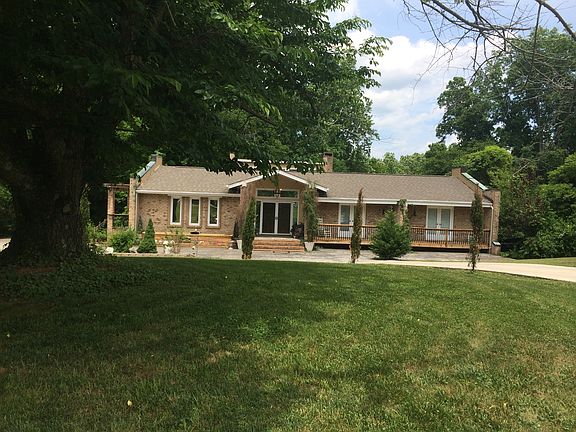 3rd image of 105 Mulberry Ct