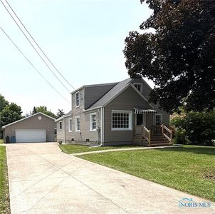 3340 Seaman Rd, Oregon, OH, 43616