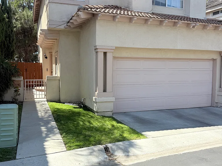 1047 Laguna Seca Loop — Photo 5