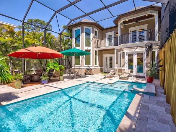 2139 Hawthorne St, Sarasota, FL 34239