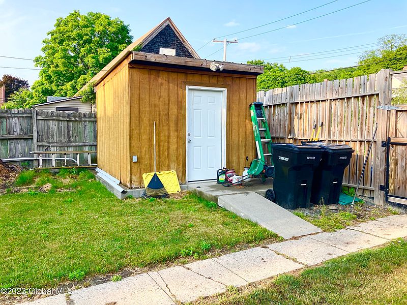 3rd image of 490 7th Avenue