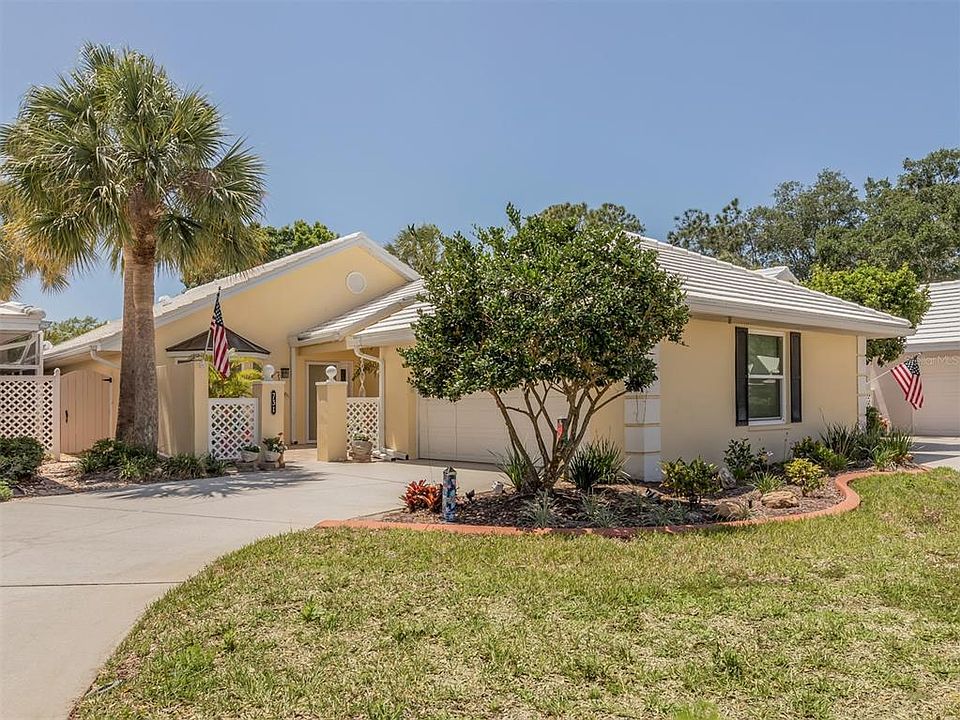 1st image of 731 Brightside Crescent Dr #32