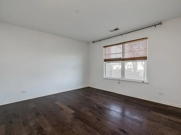 220 Laurel Ave — Photo 24