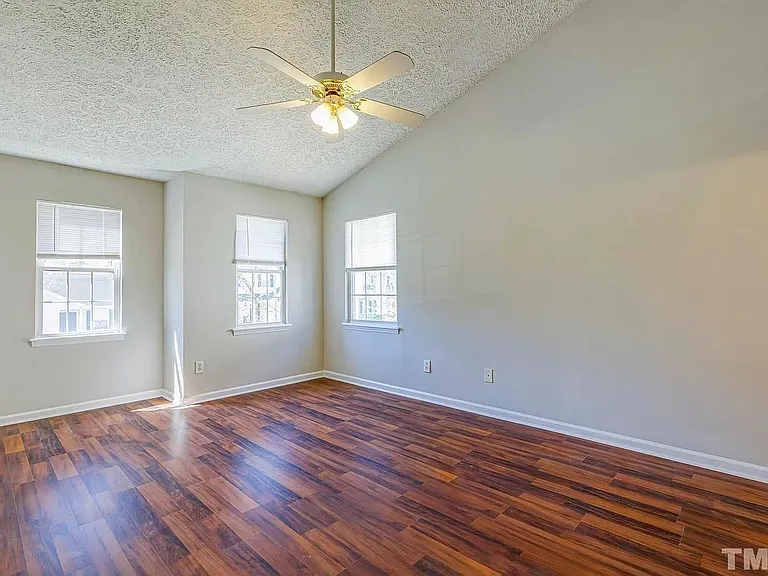 3615 Sana Ct — Photo 35