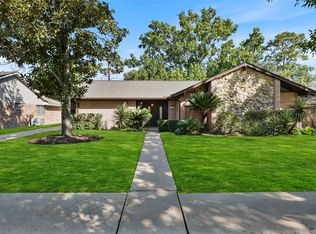 5830 Yarwell Dr, Houston, TX 77096