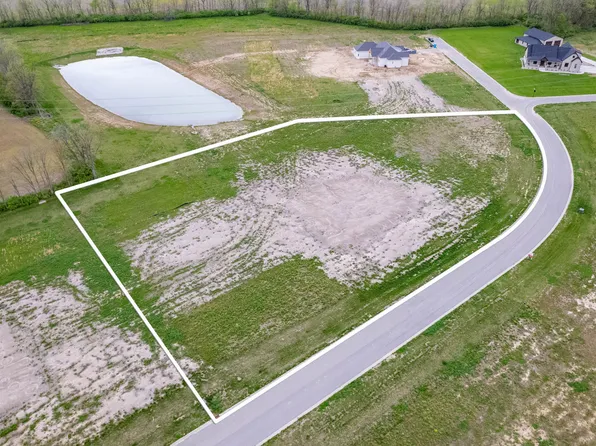 2724 S Kings Way, New Palestine, IN 46163