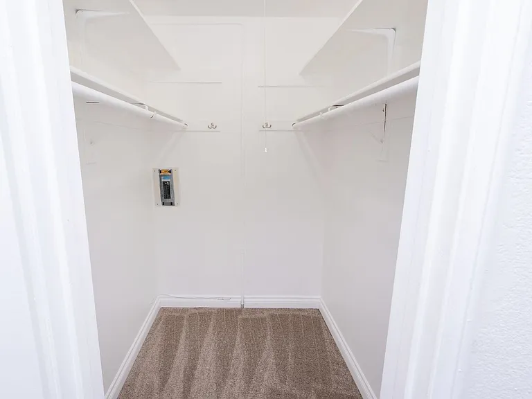 455 Ballantyne St #8 — Photo 49