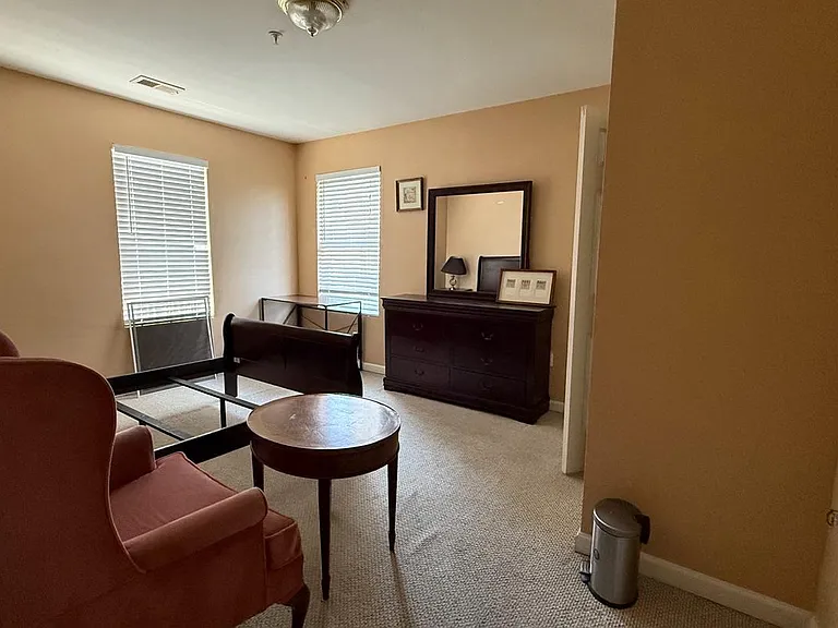 5212 Astor Pl SE — Photo 76