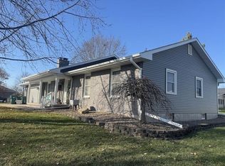1307 Redbud Dr, Macon, MO 63552