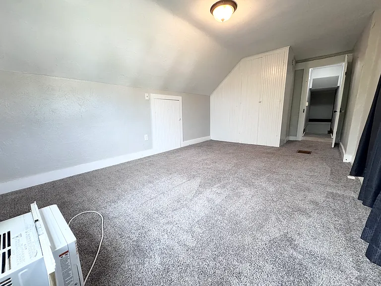 108 N Main St — Photo 15