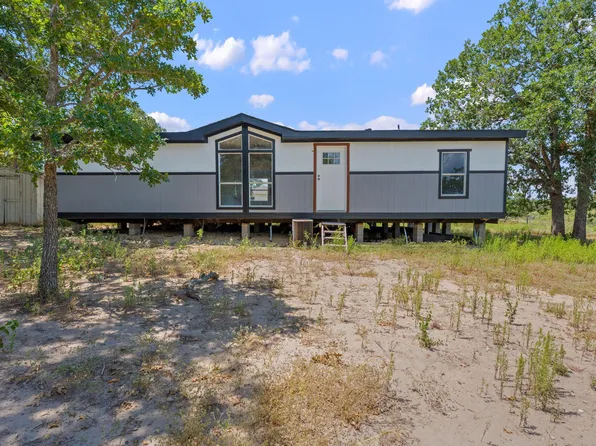 1385 Pettytown Rd, Dale, TX 78616