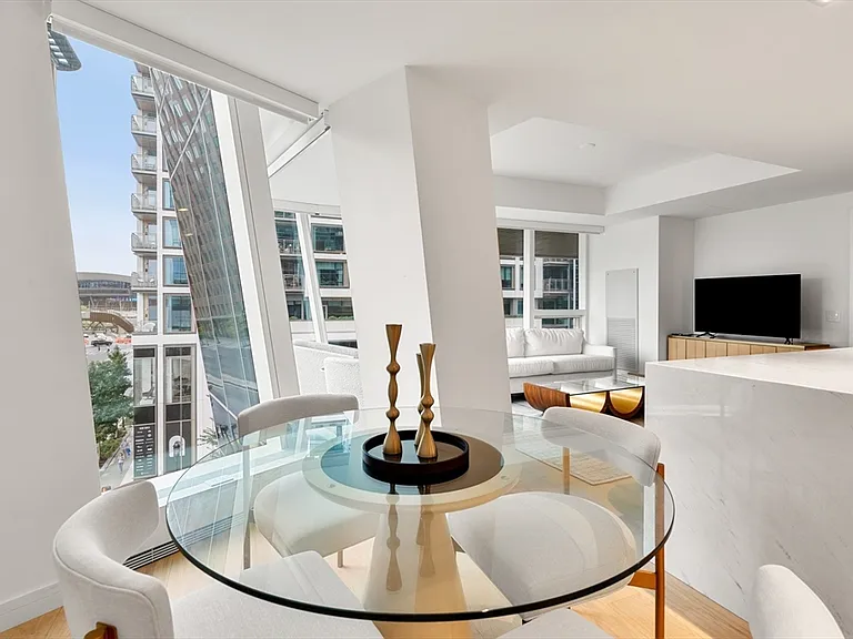 150 Seaport Blvd #5G — Photo 10