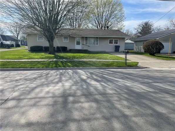 713 N High St, Paris, IL 61944