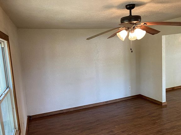 3rd image of 4002 W Highway 114