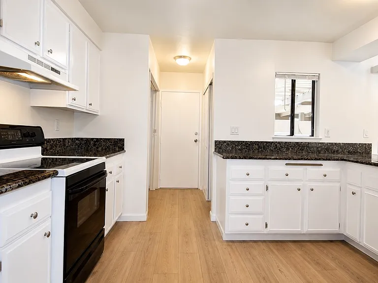 28543 Conejo View Dr — Photo 6