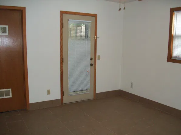 2 Nantucket Ct, Madison, WI 53719