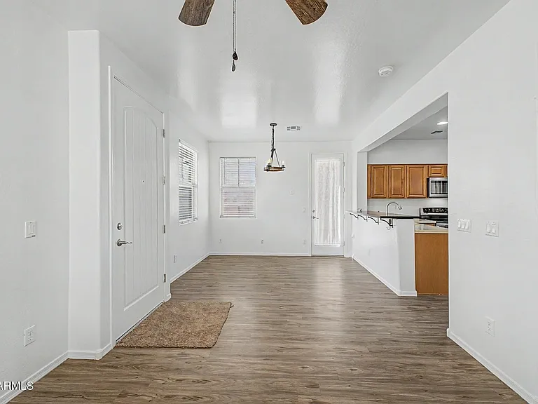 2879 N Claire Dr — Photo 7